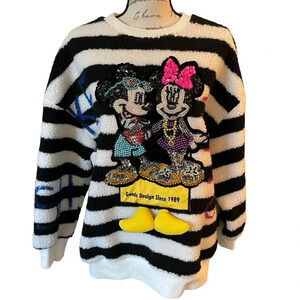Amaze Disney pop art collar artist piece for collectors plus size